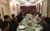 Đại sứ quán họp bàn với tổ chức Cộng đồng người Việt tháo gỡ khó khăn kinh doanh tại Ba Lan Đại sứ quán họp bàn với tổ chức Cộng đồng người Việt tháo gỡ khó khăn kinh doanh tại Ba Lan