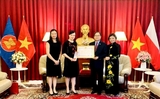 Trao Huân chương Hữu nghị cho nguyên Đại sứ Ba Lan tại Việt Nam Trao Huân chương Hữu nghị cho nguyên Đại sứ Ba Lan tại Việt Nam