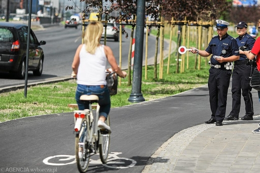 Tiền phạt cho người đi xe đạp vi phạm luật năm 2023