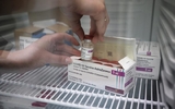 Ủy ban châu Âu khởi kiện AstraZeneca Ủy ban châu Âu khởi kiện AstraZeneca