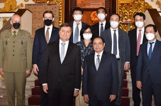 Ba Lan luôn trong trái tim chúng tôi Ba Lan luôn trong trái tim chúng tôi