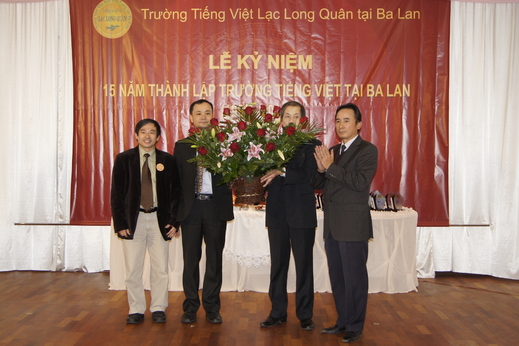 Trường Tiếng Việt tại Ba Lan kỷ niệm 15 năm ngày thành lập - ảnh 2