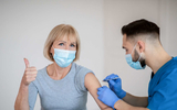 Đột biến Ấn Độ của coronavirus gây lo sợ ở Ba Lan. Vác-xin có bảo vệ đối với chúng không? Một nữ chuyên gia cho ý kiến
Đột biến Ấn Độ của coronavirus gây lo sợ ở Ba Lan. Vác-xin có bảo vệ đối với chúng không? Một nữ chuyên gia cho ý kiến