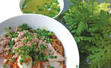 Hủ tíu từ Mỹ Tho tới Nam Vang Hủ tíu từ Mỹ Tho tới Nam Vang
