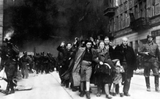 16/05/1943: Cuộc nổi dậy của người Do Thái ở Warsaw kết thúc 16/05/1943: Cuộc nổi dậy của người Do Thái ở Warsaw kết thúc
